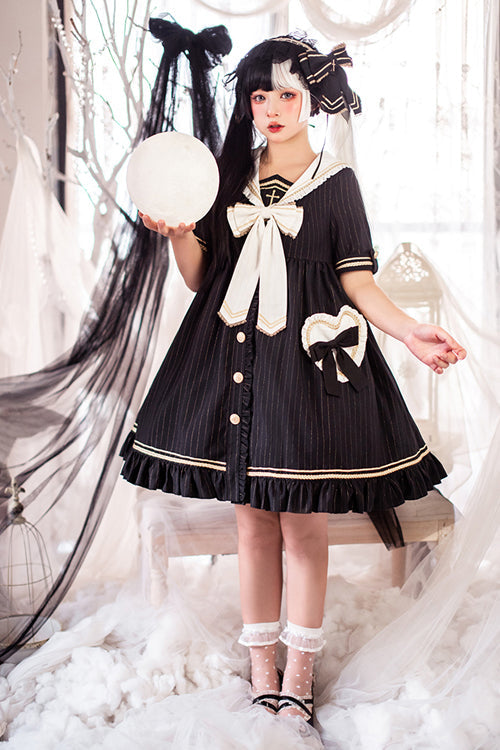Subtly Elegant Dress with a Refined Vintage Look
