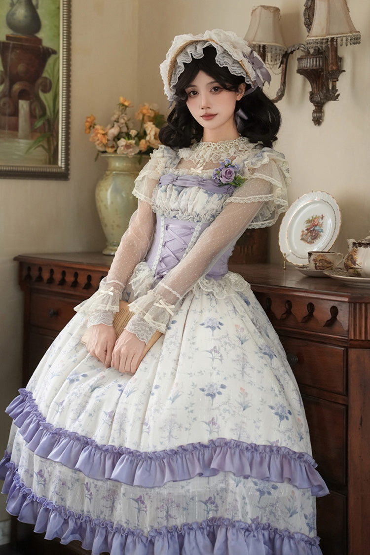Finely Styled Dress with a Classic Vintage Look