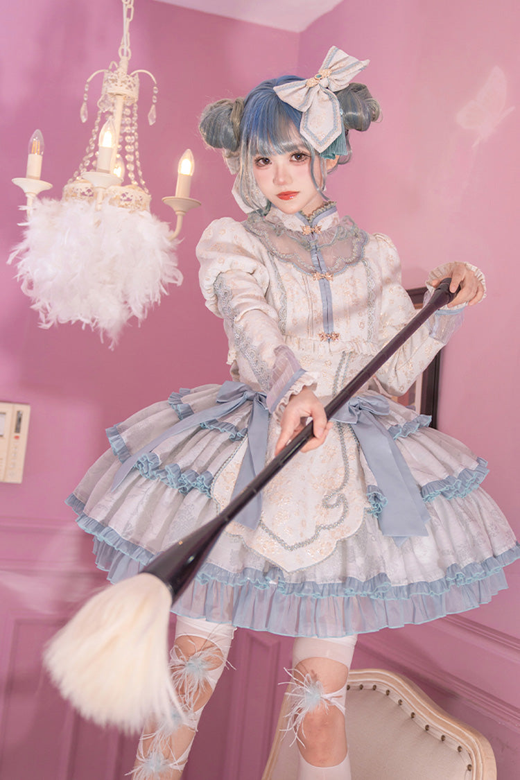 Finely Styled Dress with a Classic Vintage Look