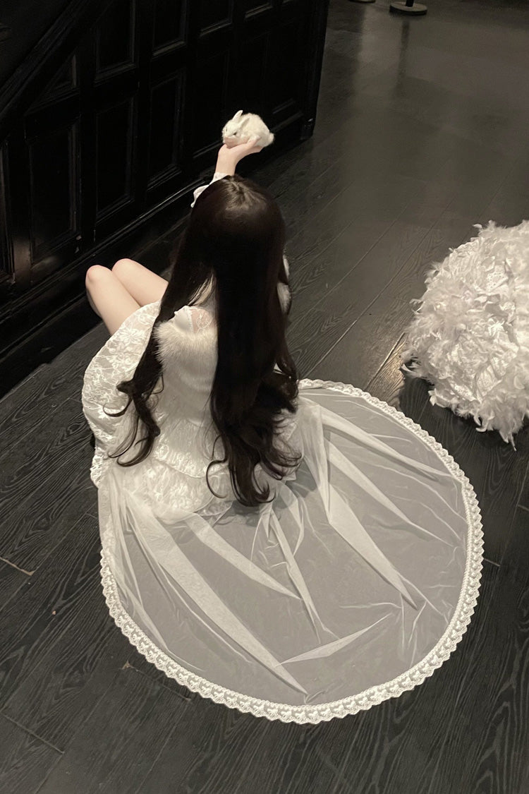 Effortlessly Elegant Garment with a Timeless Design