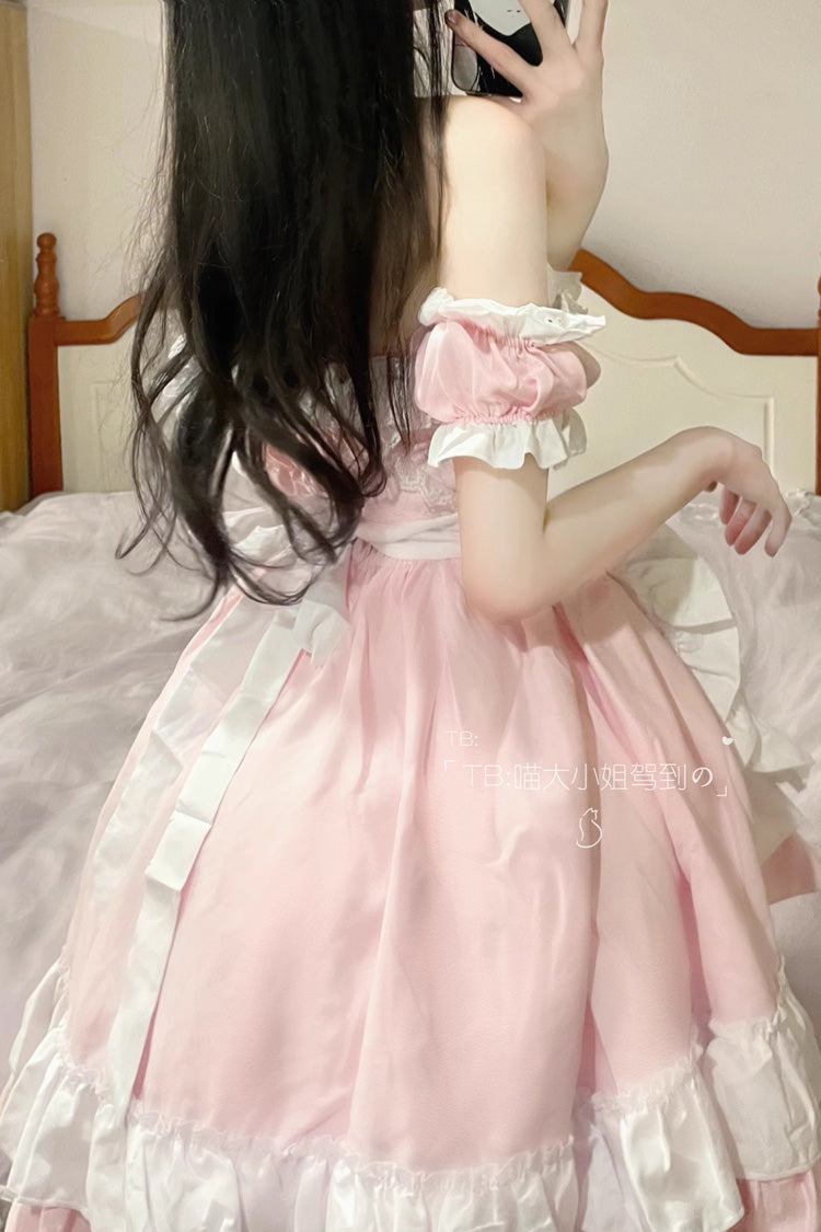 Subtly Elegant Dress with a Refined Vintage Look