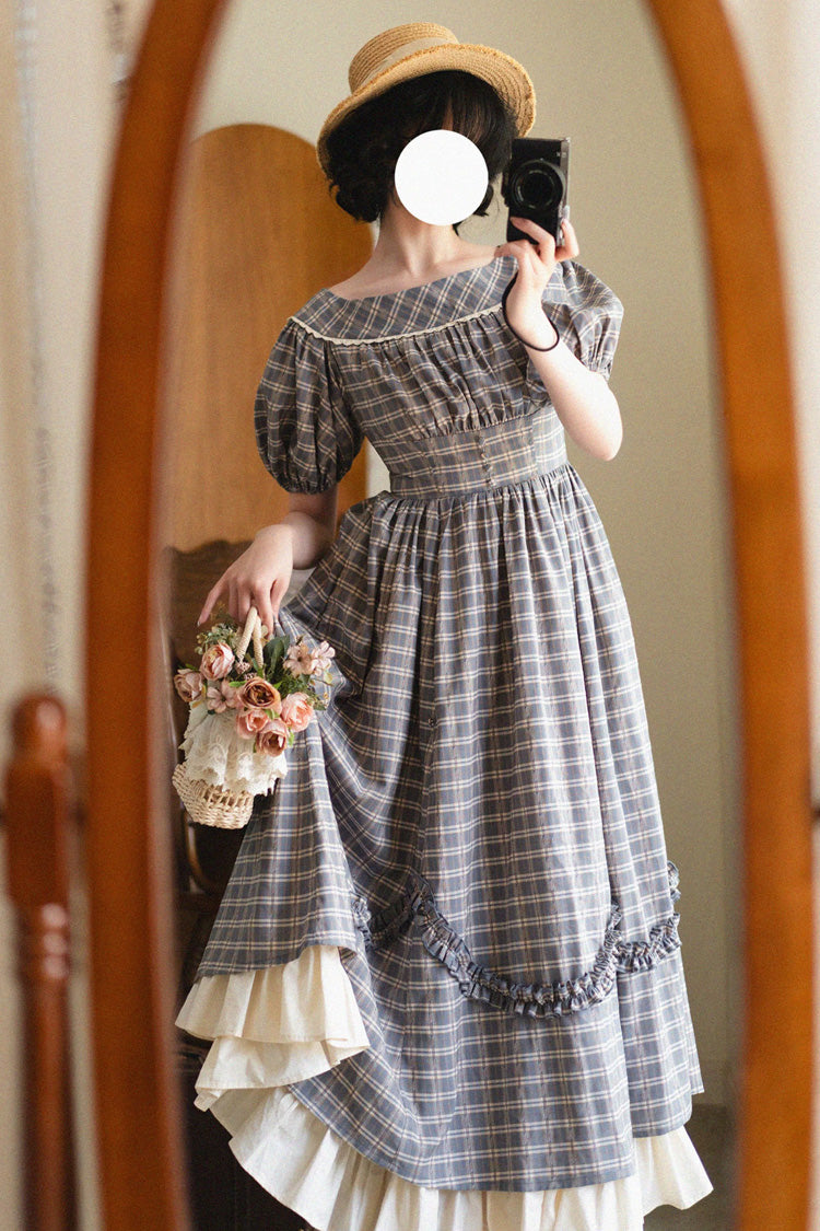 Classic Vintage Dress with a Flattering Fit