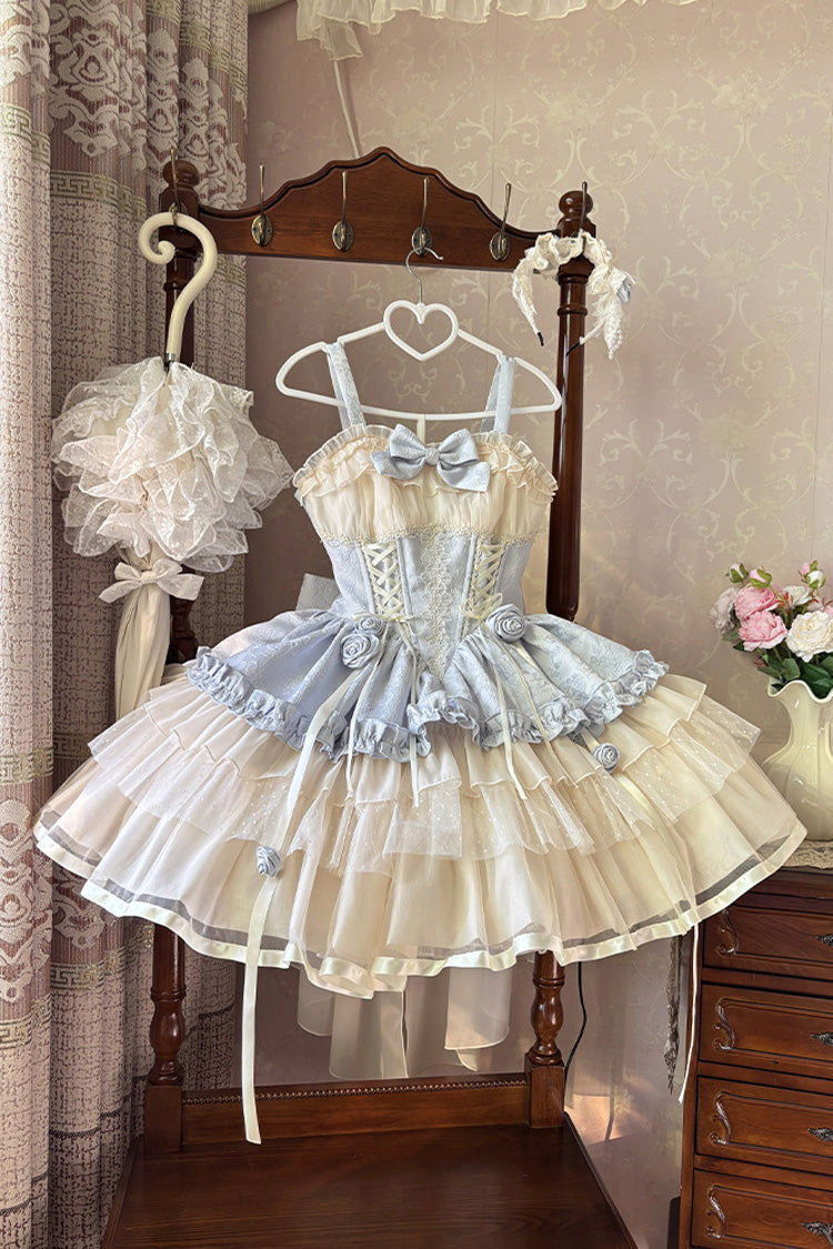 Finely Styled Dress with a Classic Vintage Look