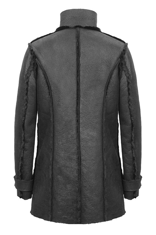 Finely Styled Coat with a Classic Vintage Look