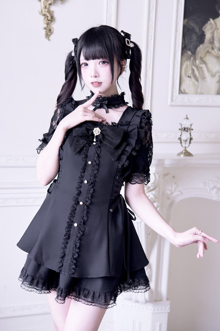 Finely Styled Dress with a Classic Vintage Look