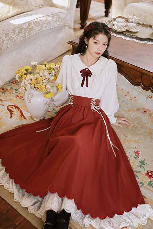 Finely Styled Dress with a Classic Vintage Look