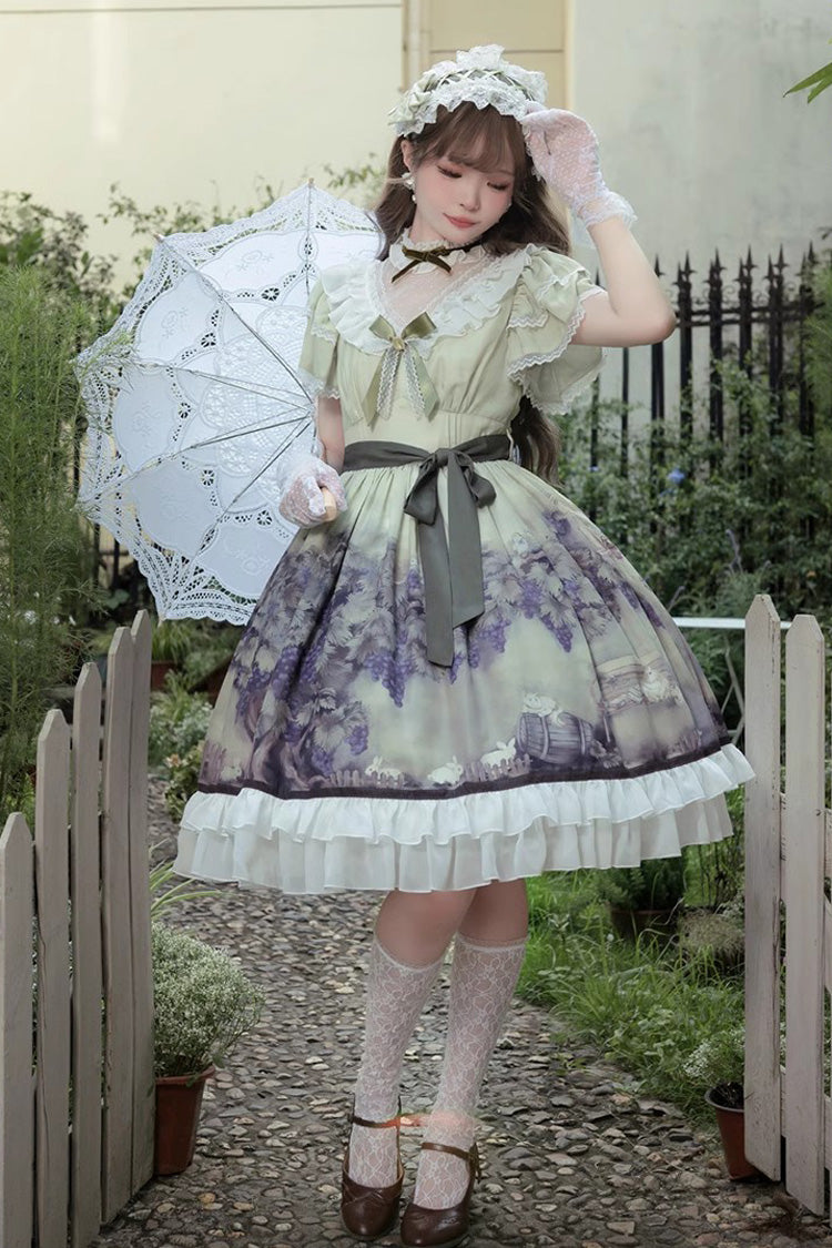 Subtly Elegant Dress with a Refined Vintage Look