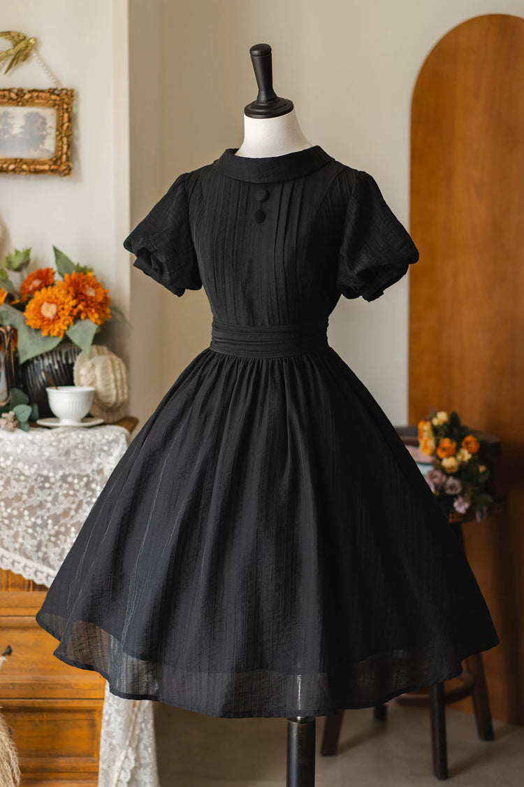 Beautifully Crafted Dress in a Classic Style