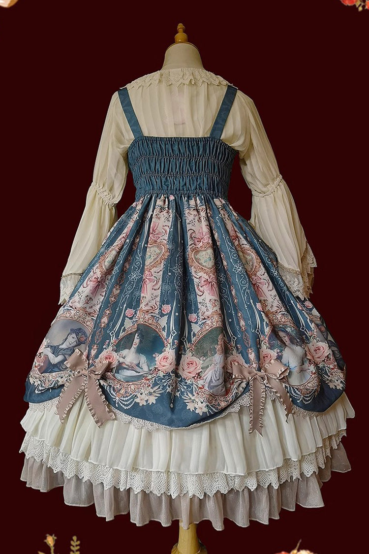 Finely Styled Dress with a Classic Vintage Look
