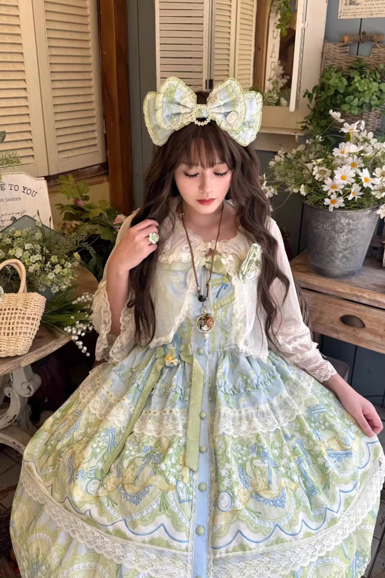 Finely Styled Dress with a Classic Vintage Look