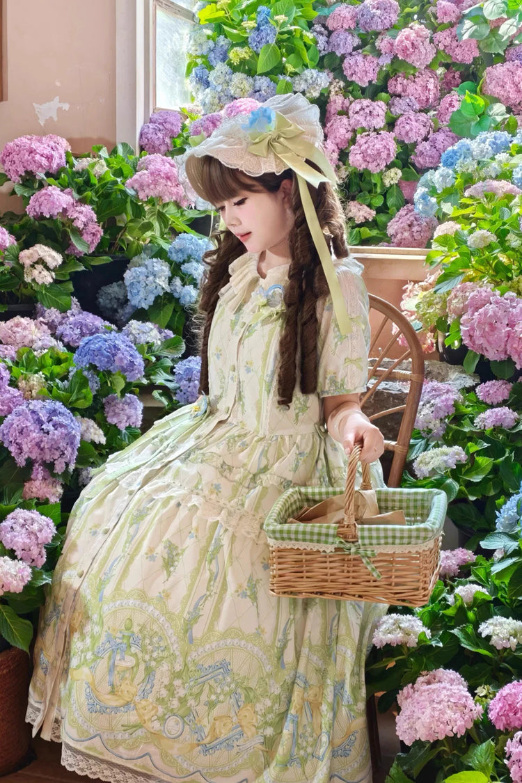 Vintage Style Dress with a Modern Fit