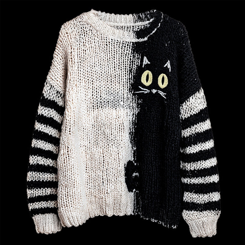 Subtly Elegant Sweater with a Refined Vintage Look