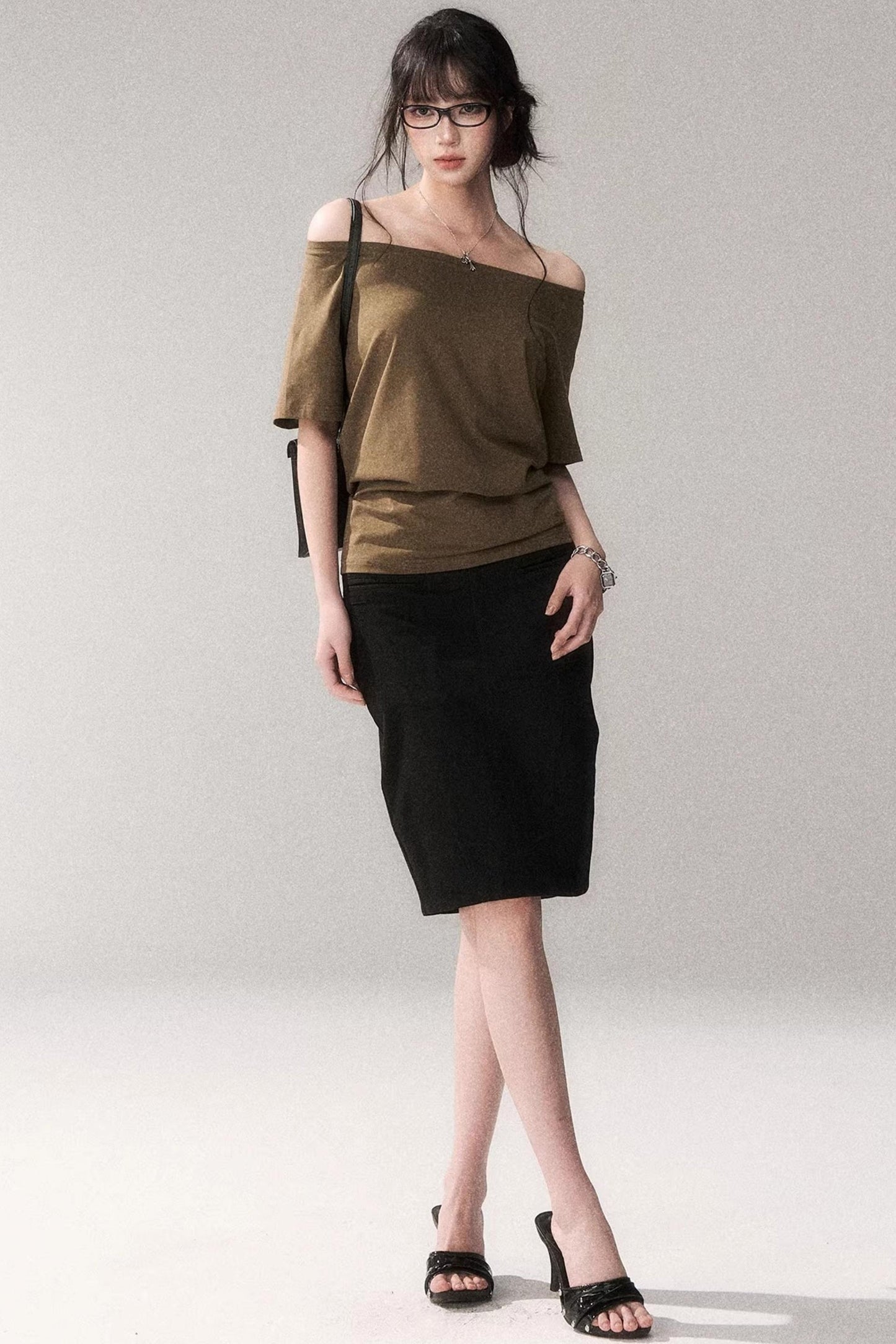 Off-shoulder Summer T-shirt