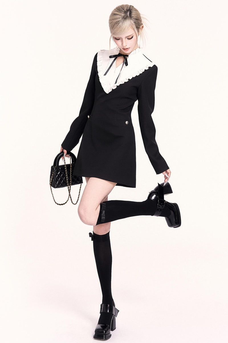 Mode Dress + Fur Cape