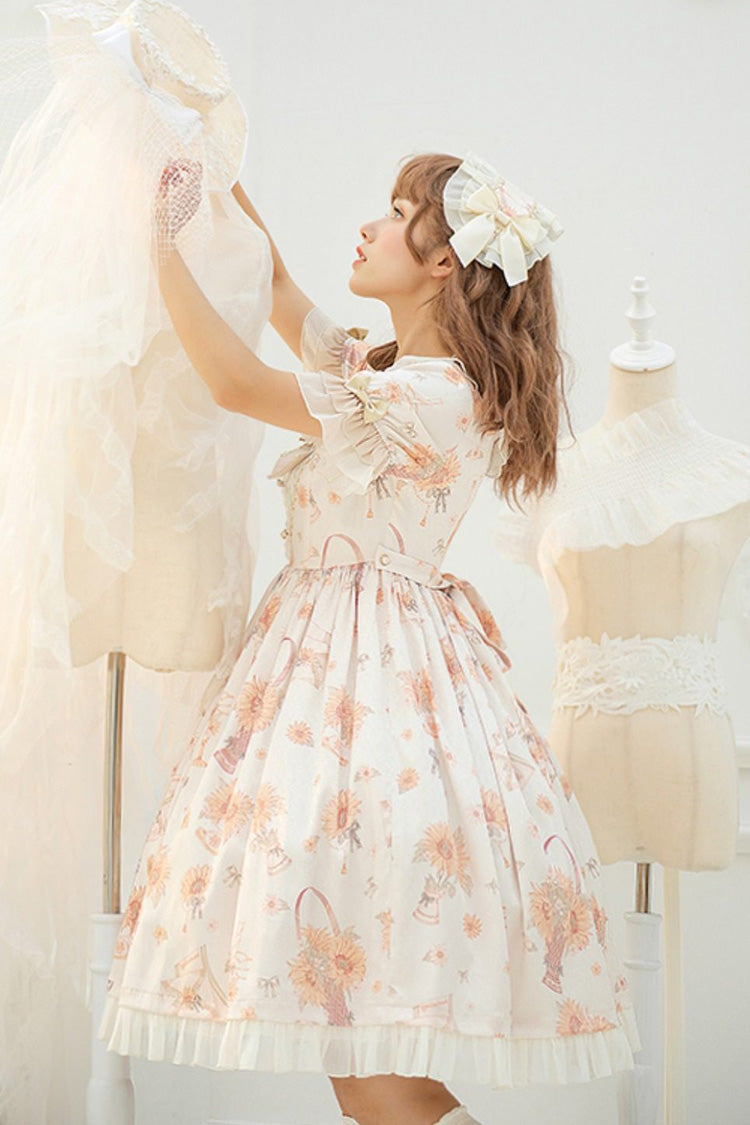 Finely Styled Dress with a Classic Vintage Look