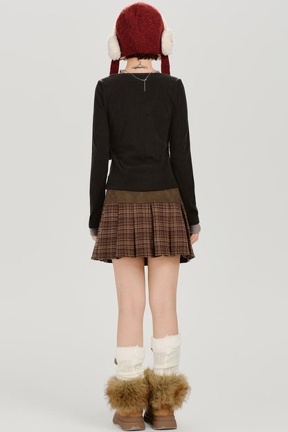 Retro Mode Neck Slim Top