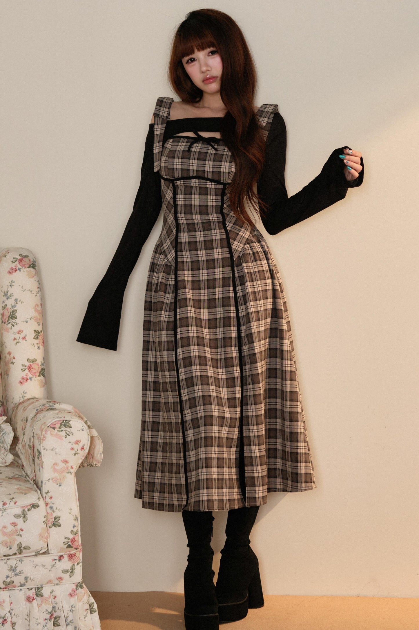Black Top + Ribbon Shoulder Plaid Jsk Dress Set