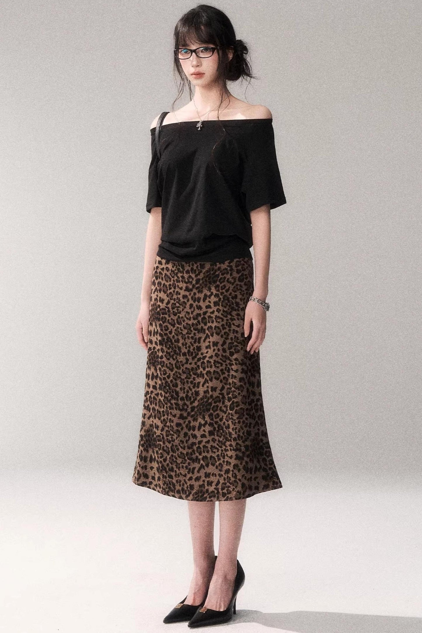 Off-shoulder Summer T-shirt