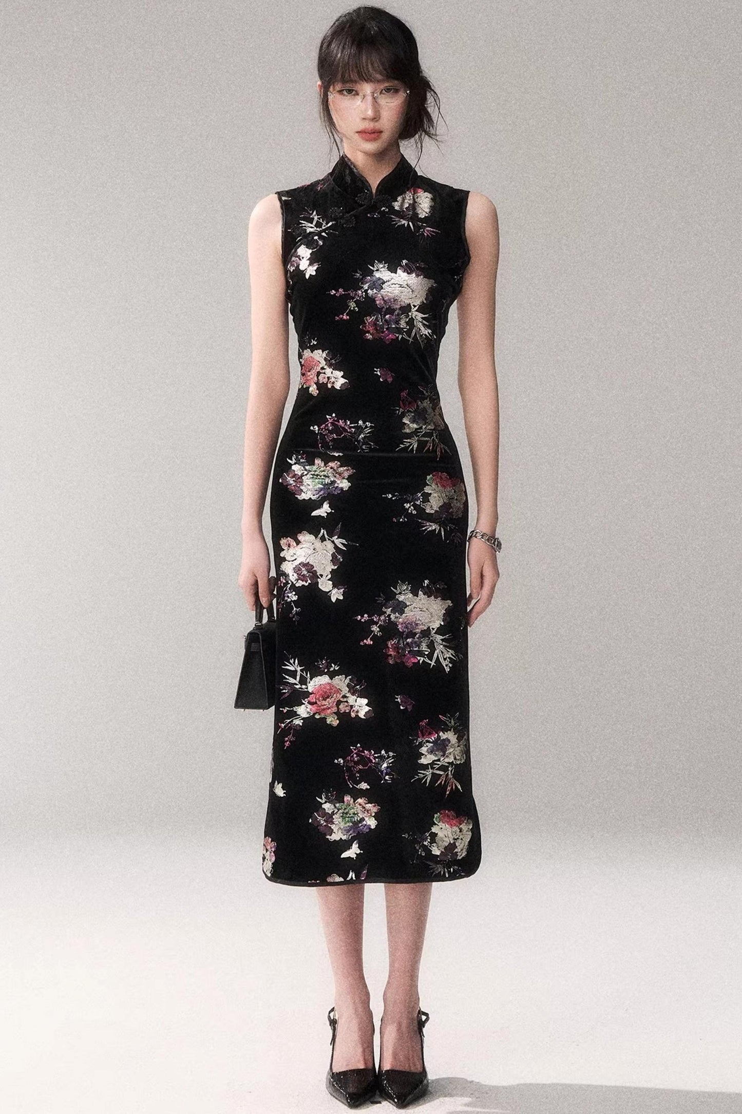 Gold Embellished Velvet Cheongsam Dress