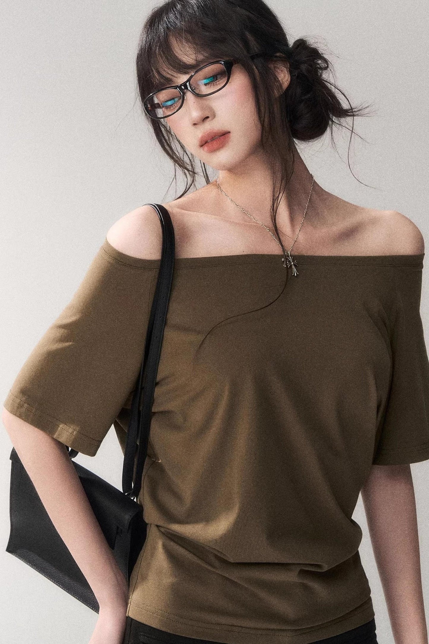 Off-shoulder Summer T-shirt