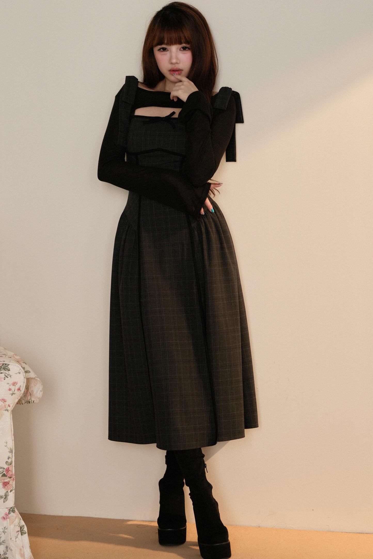Black Top + Ribbon Shoulder Plaid Jsk Dress Set