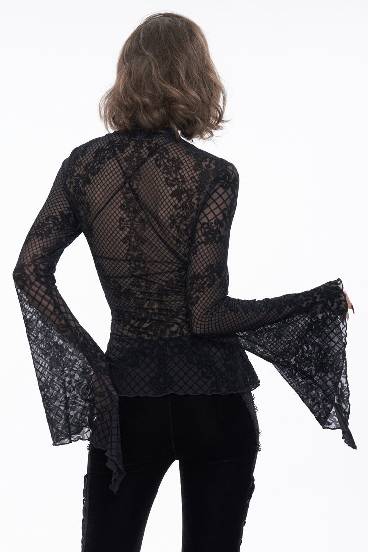 Effortlessly Elegant T-Shirt with a Timeless Design