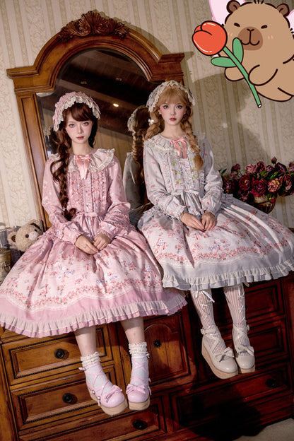 Subtly Elegant Dress with a Refined Vintage Look