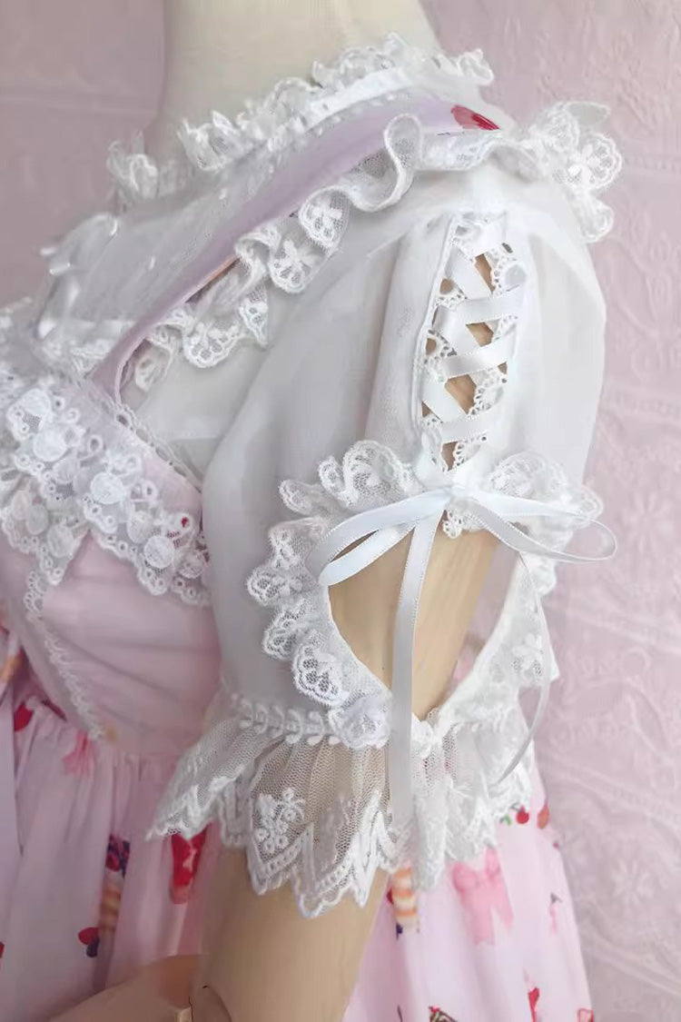 Finely Styled Blouse with a Classic Vintage Look