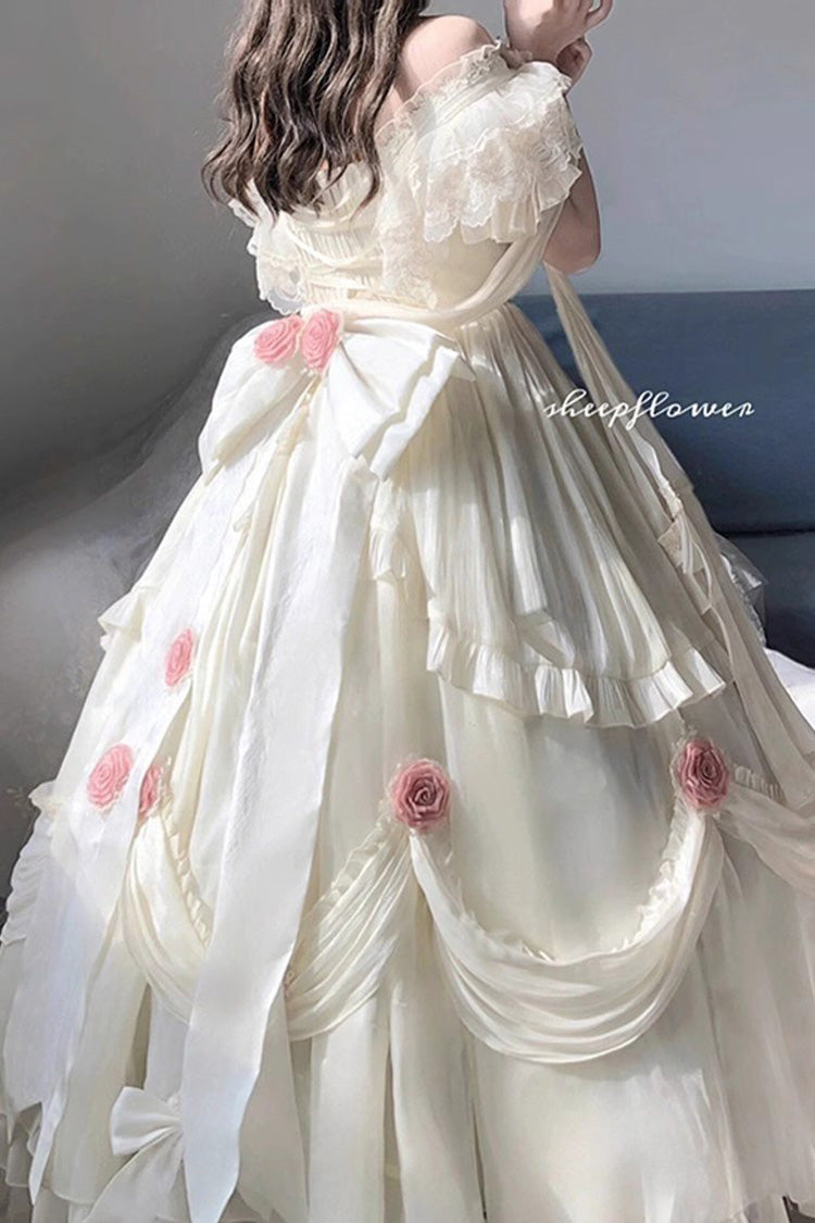 Finely Styled Dress with a Classic Vintage Look