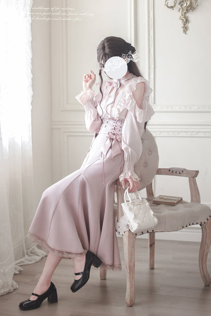 Subtly Elegant Dress with a Refined Vintage Look
