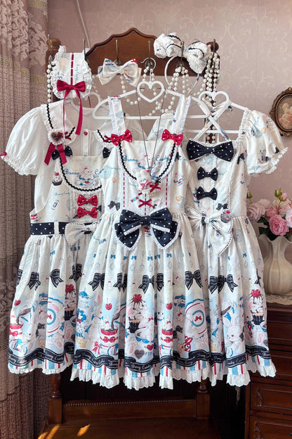 Finely Styled Dress with a Classic Vintage Look