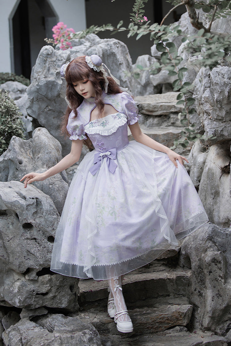 Finely Styled Dress with a Classic Vintage Look
