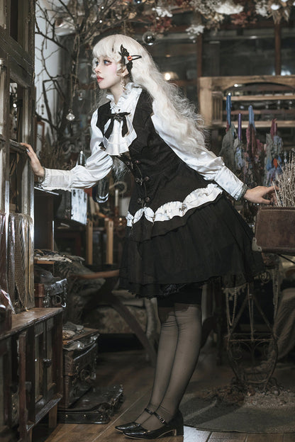Effortlessly Elegant Garment with a Timeless Design