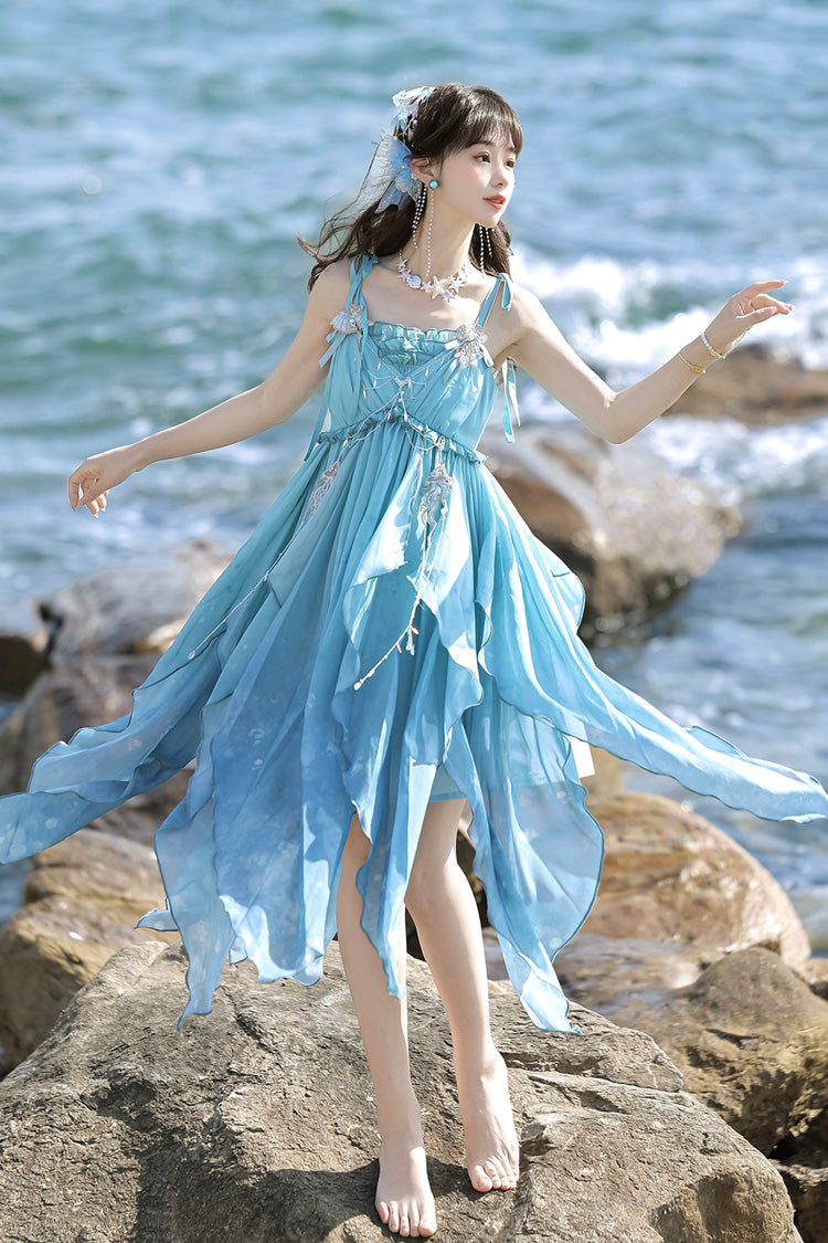 Subtly Elegant Dress with a Refined Vintage Look
