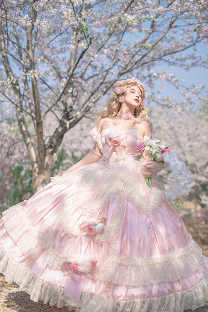 Subtly Elegant Dress with a Refined Vintage Look
