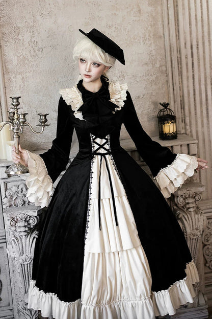 Subtly Elegant Dress with a Refined Vintage Look