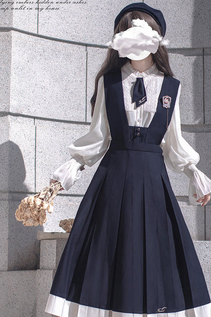 Classic Vintage Dress with a Flattering Fit