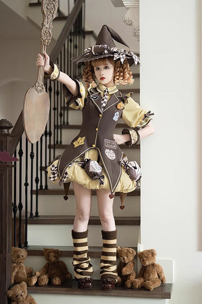 Finely Styled Dress with a Classic Vintage Look