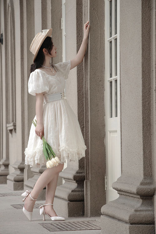 Sophisticated Dress with a Clean Classic Look