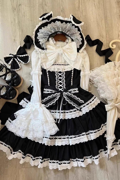 Subtly Elegant Dress with a Refined Vintage Look