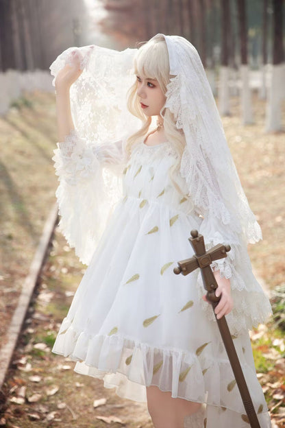 Subtly Elegant Dress with a Refined Vintage Look