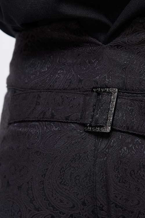 Casually Elegant Pants with a Refined Edge