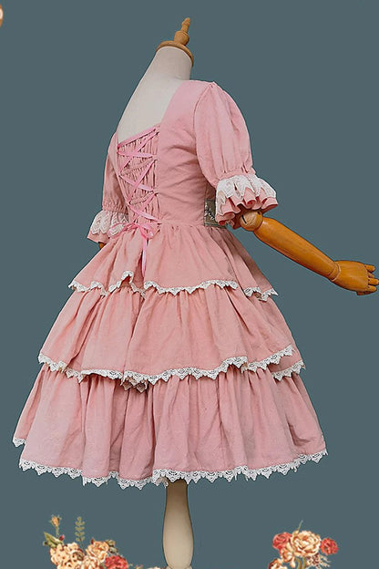Classic Vintage Dress with a Flattering Fit