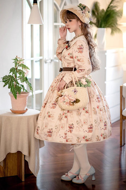 Subtly Elegant Dress with a Refined Vintage Look