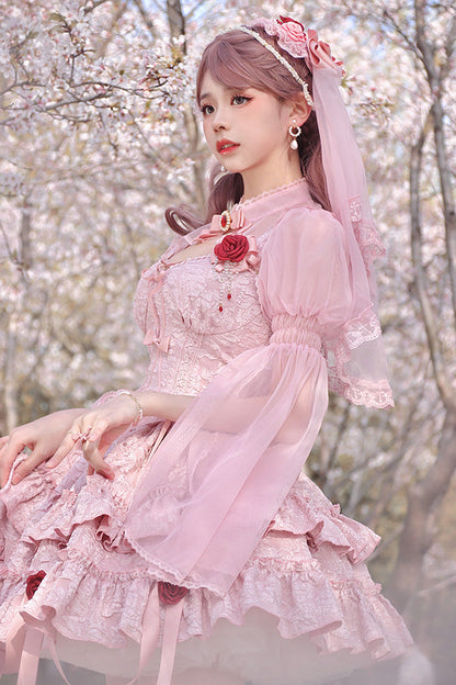 Finely Styled Garment with a Classic Vintage Look