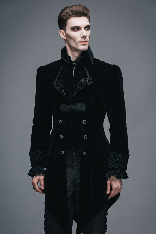 Beautifully Finished Coat in a Timeless Design