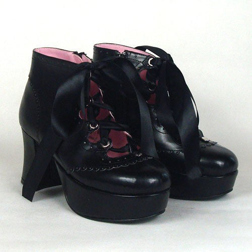Thoughtfully Designed Shoes in a Timeless Style
