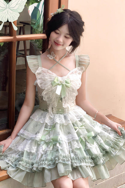 Finely Styled Dress with a Classic Vintage Look