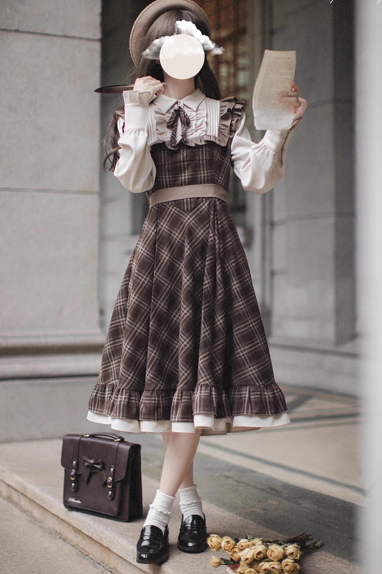 Subtly Elegant Dress with a Refined Vintage Look