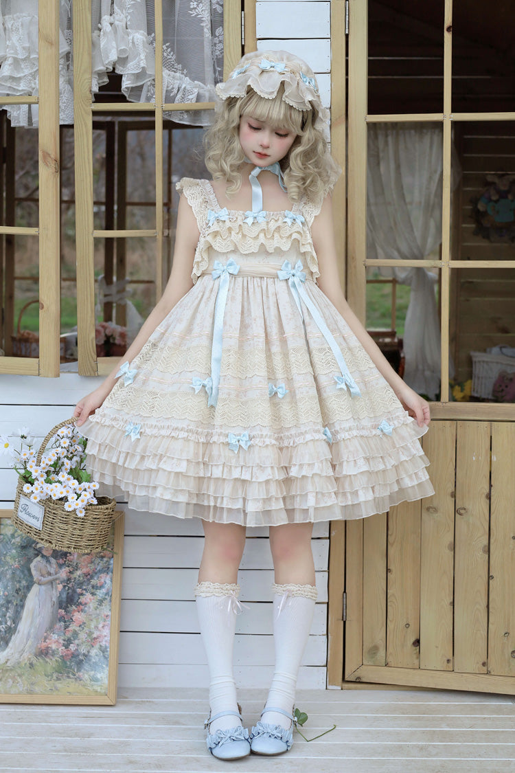 Subtly Elegant Dress with a Refined Vintage Look